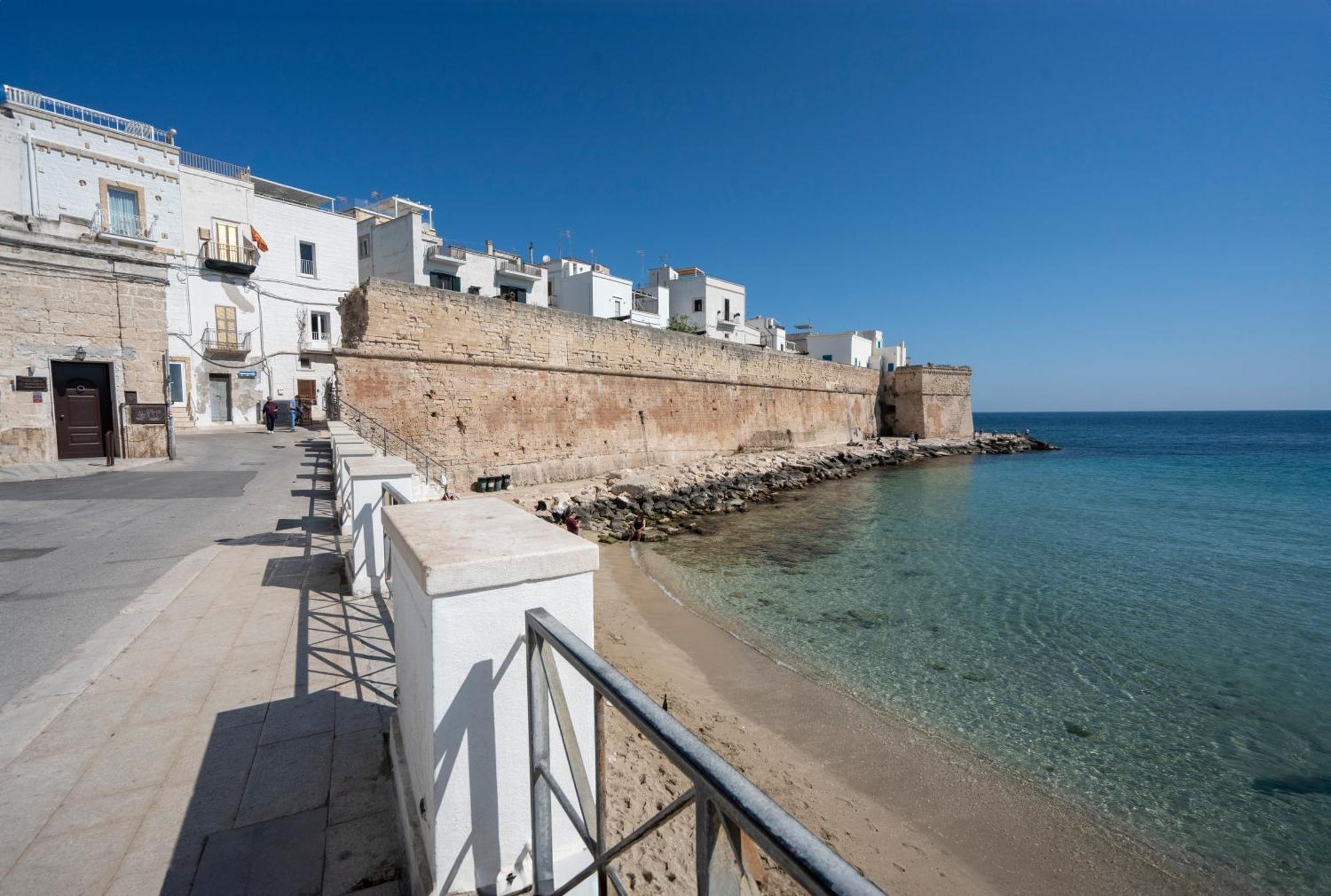 Heart Of Monopoli Apartments Near The Sea Eksteriør billede